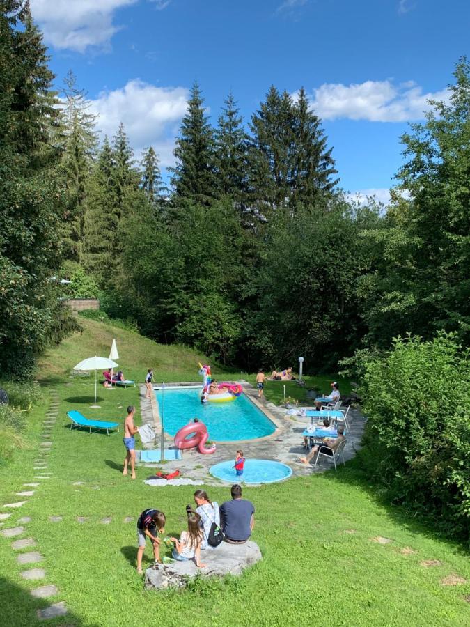 Aparthotel Haus Am Waldrand 3*